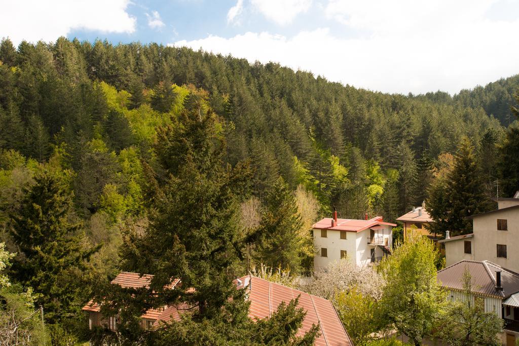 Hotel Tasso Camigliatello Silano Exterior photo