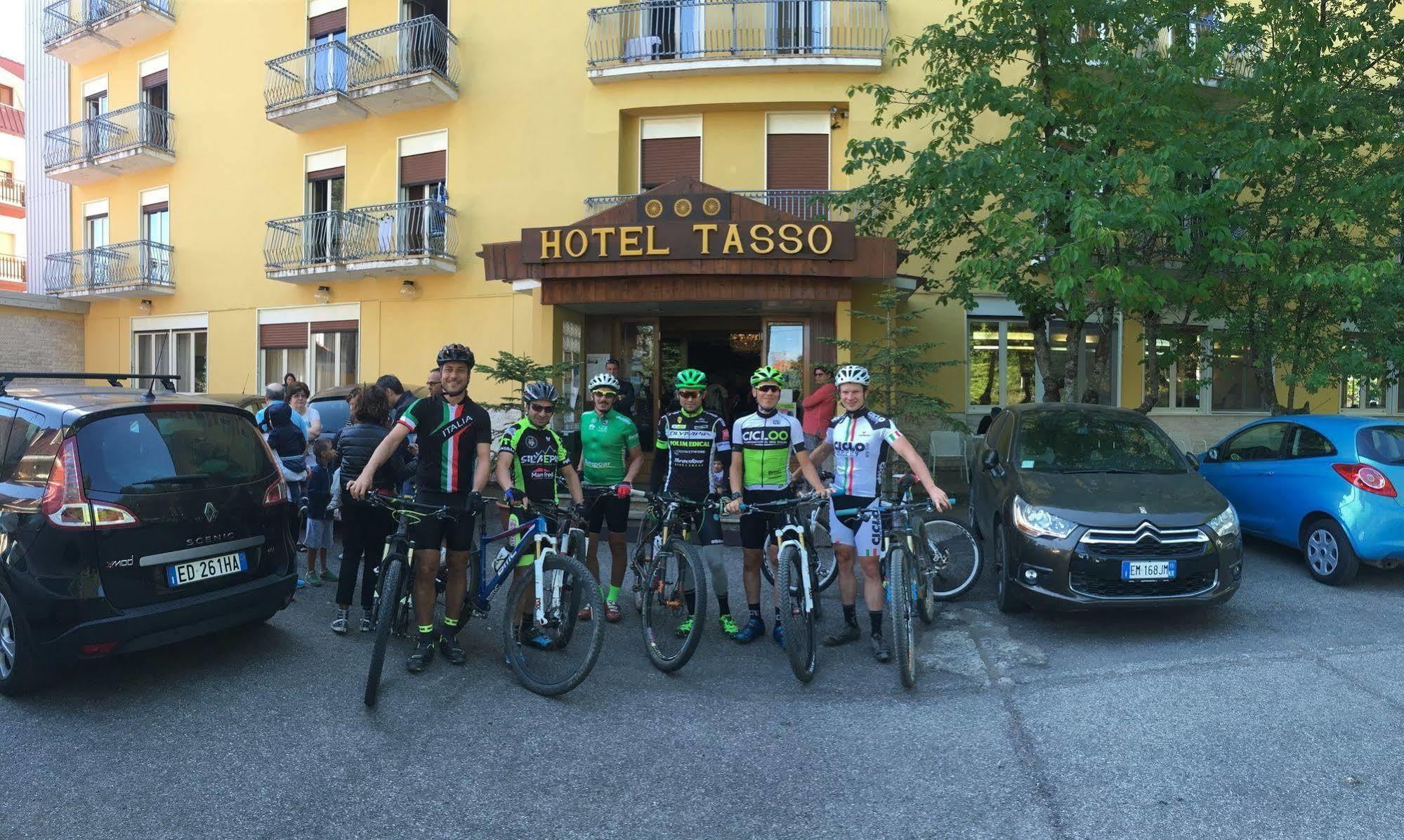 Hotel Tasso Camigliatello Silano Exterior photo