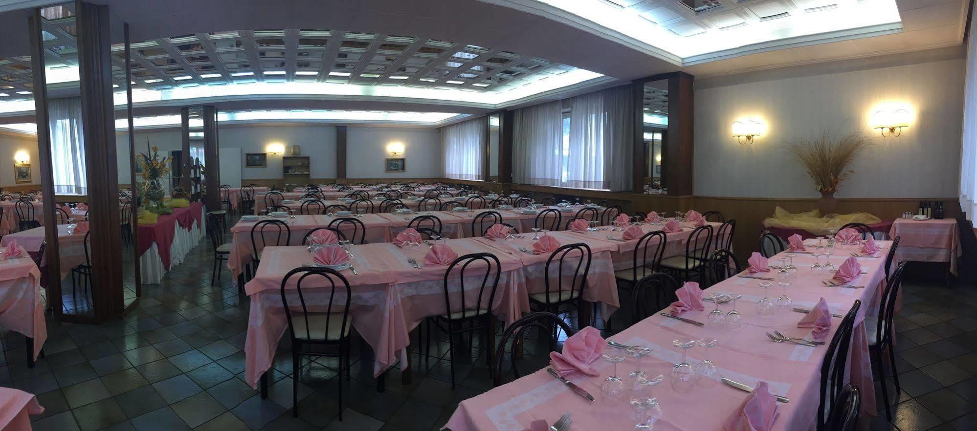 Hotel Tasso Camigliatello Silano Exterior photo