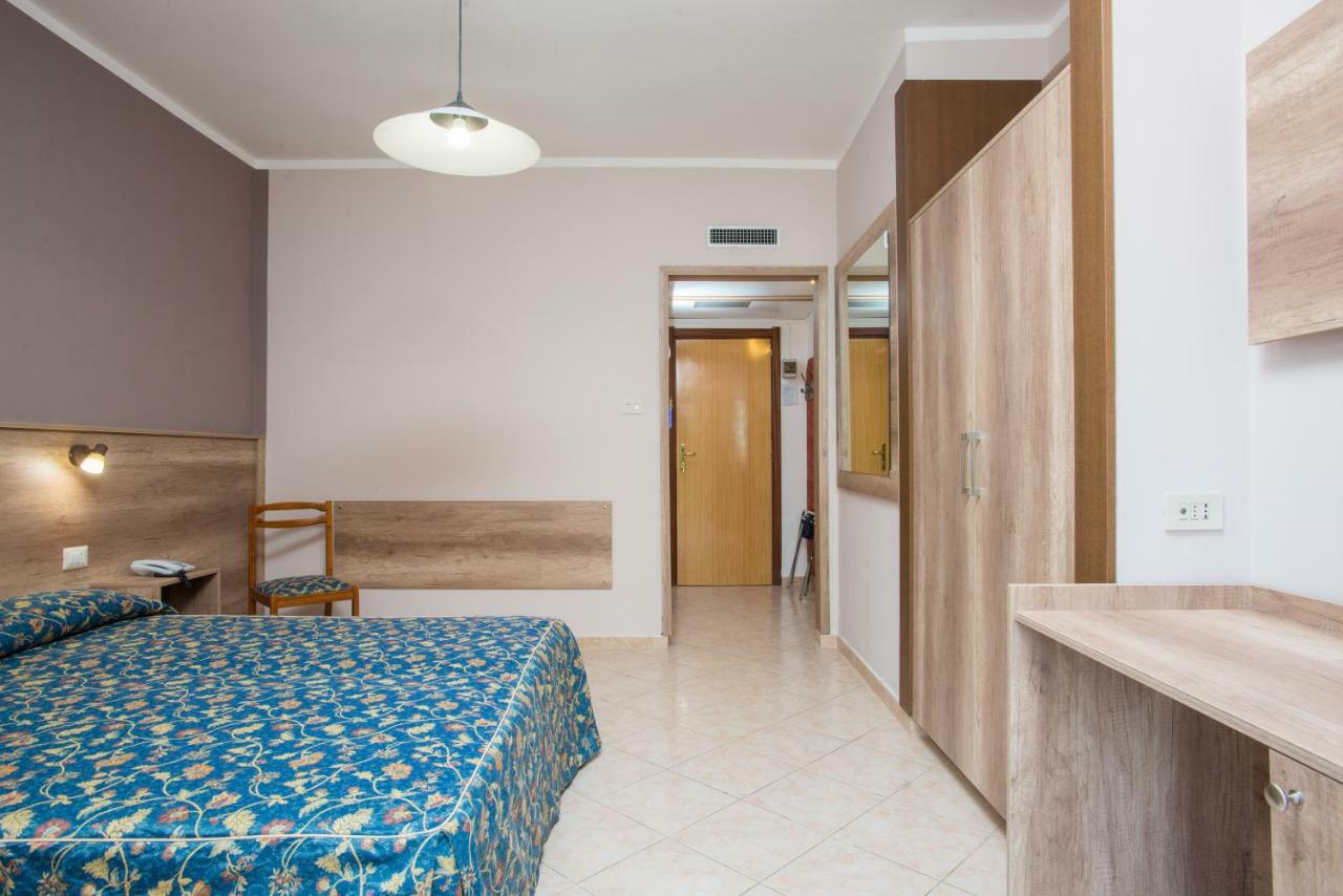 Hotel Tasso Camigliatello Silano Exterior photo